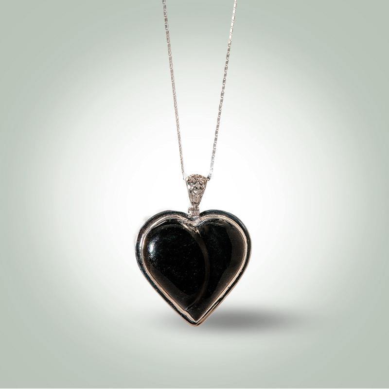 Black Heart Necklace - Jade Maya